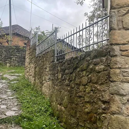 Bitro House Ferienhaus Pogradec